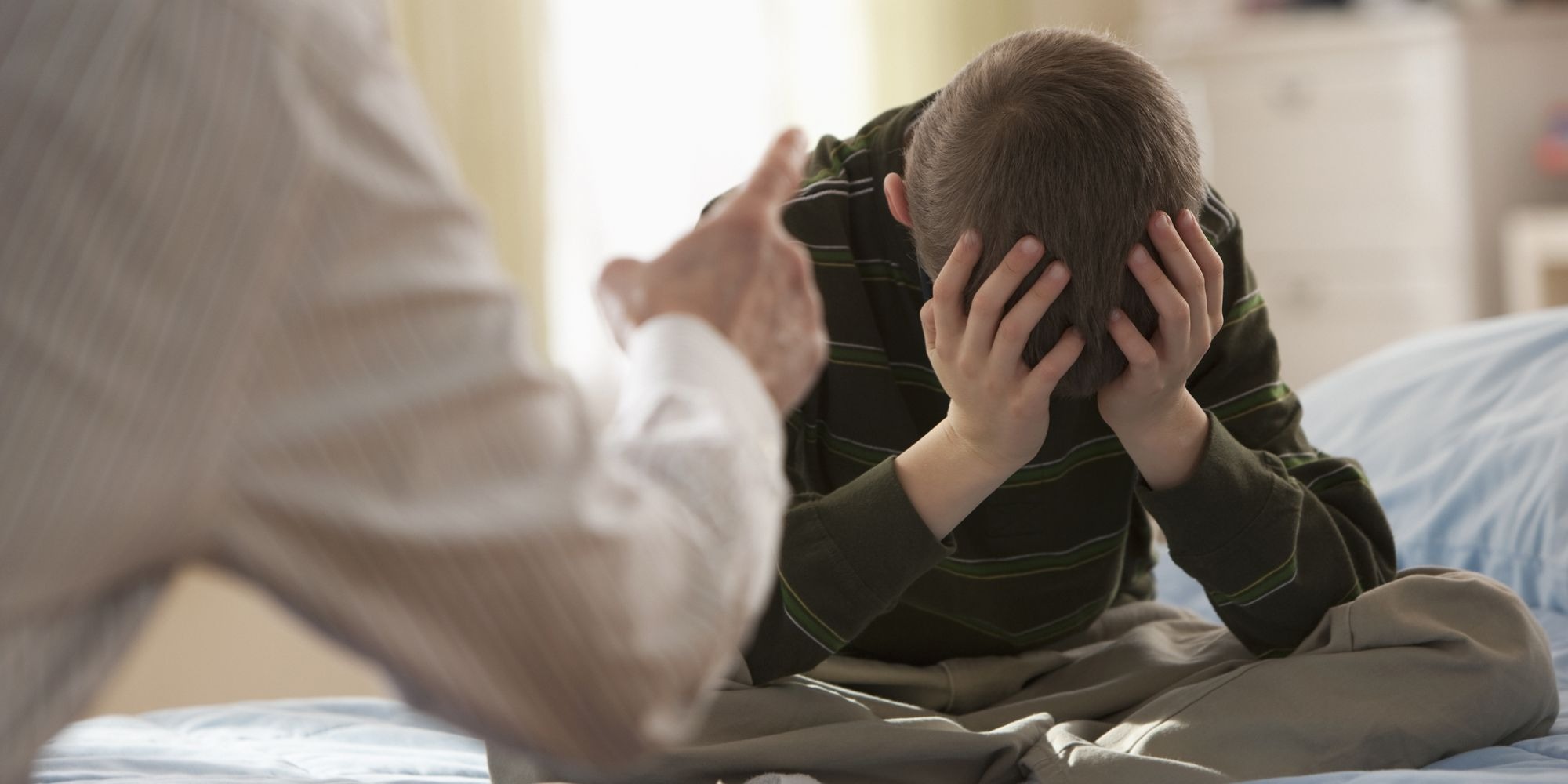 Photo of studiu | Dacă ai părinți severi poți fi predispus să dezvolți depresie